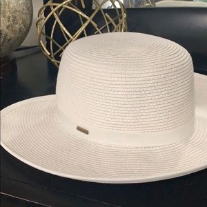 Nine West drawstring hat